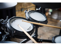 <b>Roland TD513 Kit E-Drums 5-pcs 200 Drum kits 1000 Sons Modulo Wireless V51</b> <b>Roland TD513 Kit E-Drums 5-pcs 200 Drum kits 1000 Sons Modulo Wireless V51</b>
